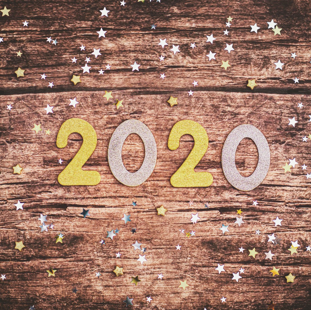 Happy N E W ✨ Y E A R ! Wishing you a #2020 filled with happiness, health, and lots of travel! #NewYear #NewYearsDay