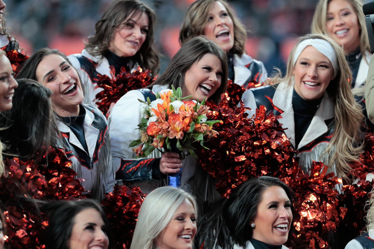 BroncosCheer's tweet photo. Rang in the New Year with fringe flying and the Raiders crying...😇🎉   ⠀⠀⠀⠀⠀
⠀⠀⠀⠀⠀⠀⠀⠀⠀⠀⠀⠀⠀⠀⠀ ⠀⠀⠀⠀⠀
#DBC2019 | #OAKvsDEN https://t.co/q7jlBVQfWh