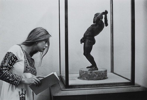 van_strael's tweet photo. #AlMuseo
"Che tte guardi?"
L'accoglienza turistica
(Foto di Fulvio Roiter - Museo del Bardo, Tunisi, 1973)
Via Roberto M. Mantovani https://t.co/YErfiwA9v9
