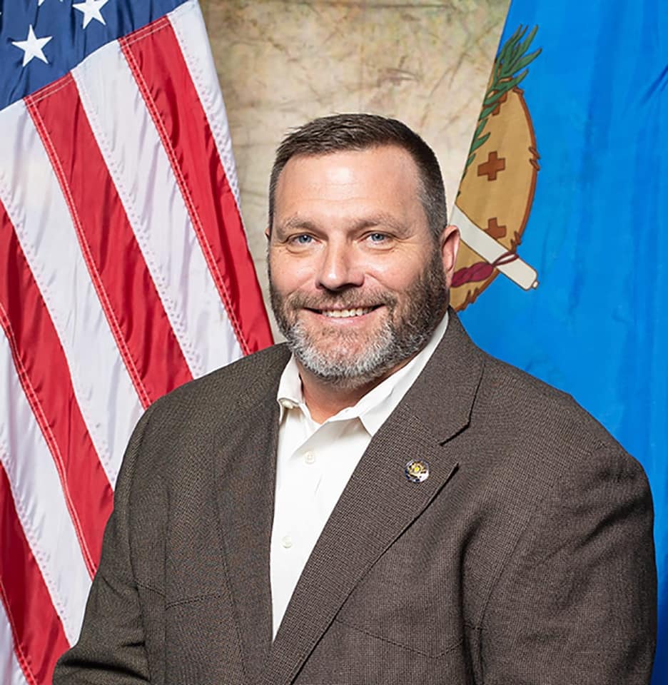 GuthrieNewsPage's tweet photo. Sheriff Devereaux running for re-election

https://t.co/B8XKKXZG9d https://t.co/DVYDCYeysW