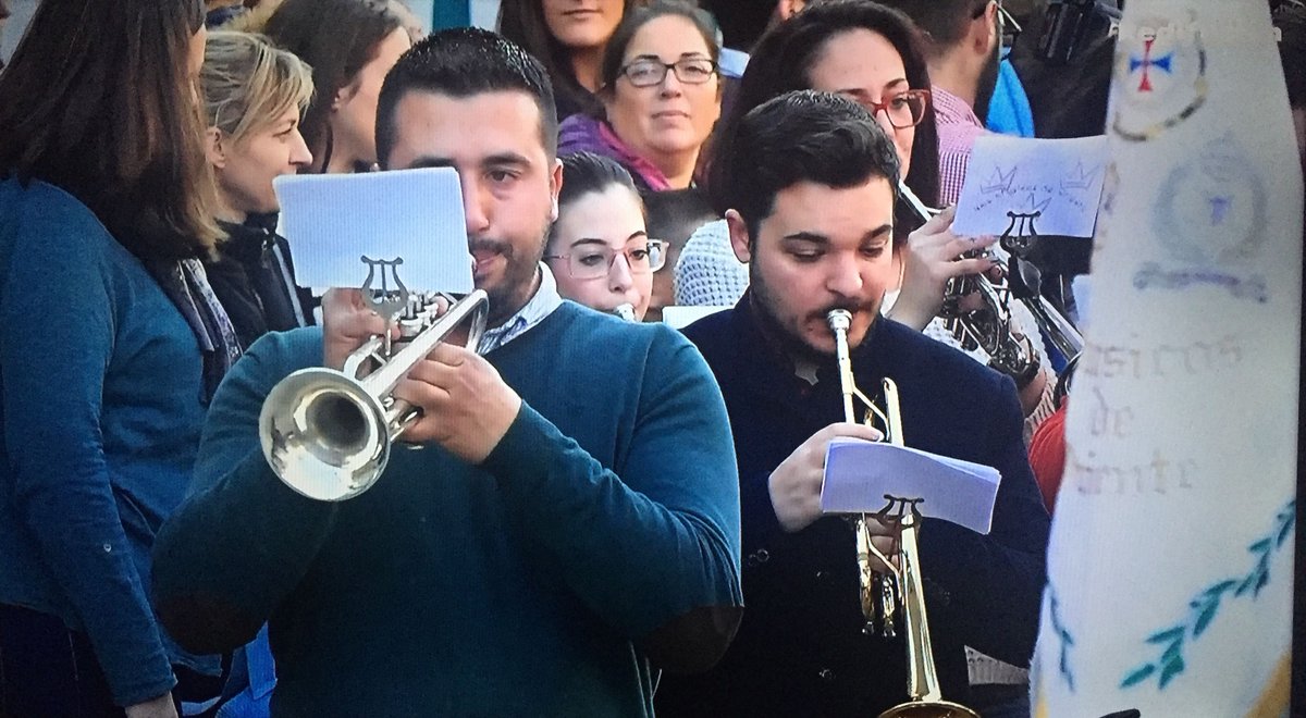 A esta hora la redifusión del directo de la Zambombá Solidaria 2019 en el Canal 81 HD de La Rambla Televisión, Ik-Conecta.