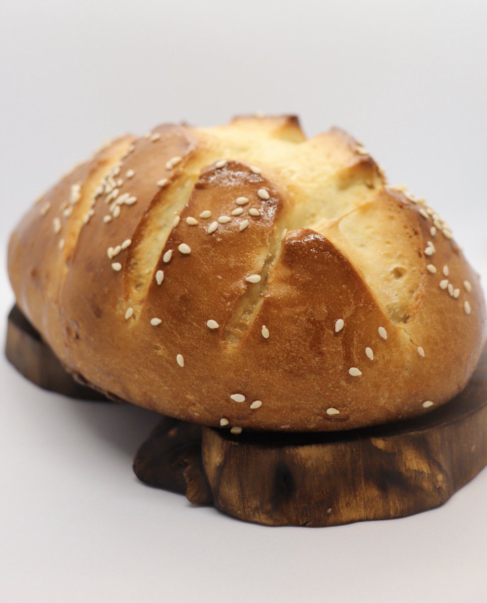 We hope everyone had a fun safe NYE...we’ll be taking a few days off and be back on Saturday the 4th. Until then we’ll be working from home!!! #toronto #fn #yongeandeglinton