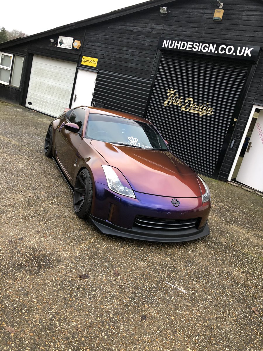nuhdesignuk's tweet photo. Nissan 350z Full Wrap #vehiclewrapping #nissan350z #averydennison #colourflow #nuhdesign #crawley https://t.co/eINzo5P1as