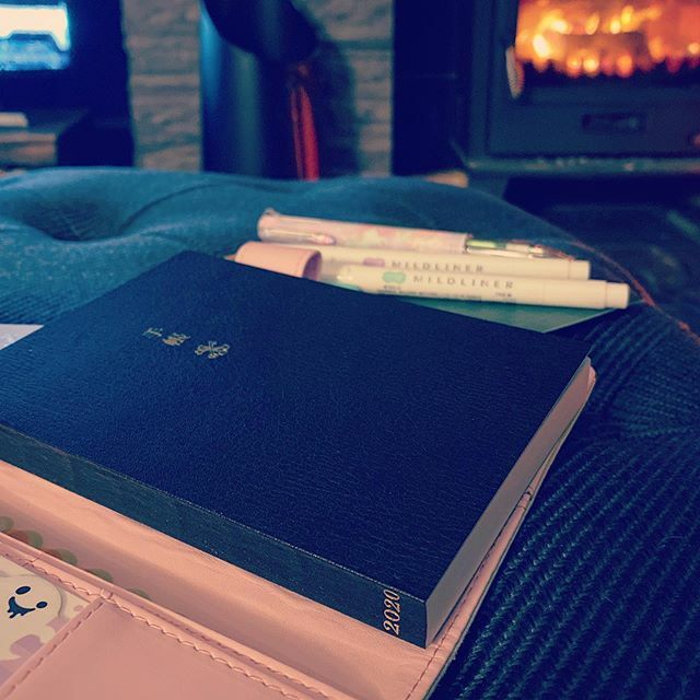 glitterbat's tweet photo. Ready for 2020, with another Hobonichi by my side. Big chunks of my 2019 book are depressingly empty, but I’m hoping 2020 will be better. Thankfully the page a day format helps with the guilt and paralysis I’ve felt from missing and empty days in weekly … https://t.co/9pGLOCYTDA https://t.co/3uWm7F5ajq