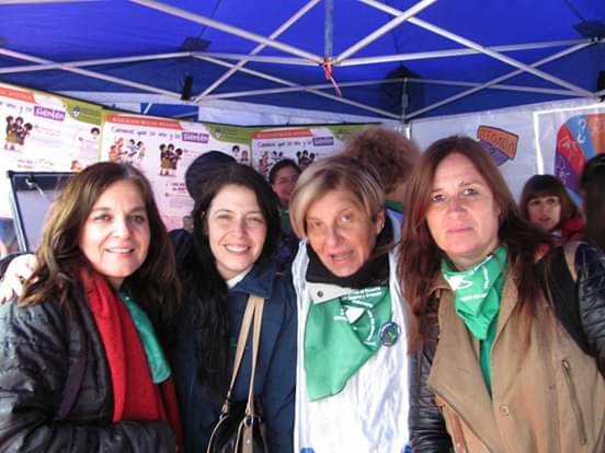 Lilianarossi101's tweet photo. Bienvenido 2020!!
FELIZ 2020 !
#AbortoLegal2020
#QueSeaLey 
#AnoNuevo2020 
@LanusMayo 
@SUTEBA_lanus https://t.co/3gywNsI7xQ