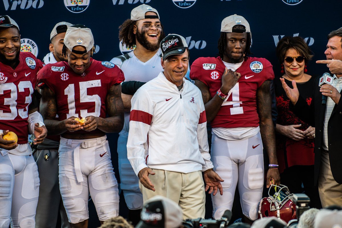 BarstoolAlabama's tweet photo. Your Coach Could Never. https://t.co/zWdXDqgnYf