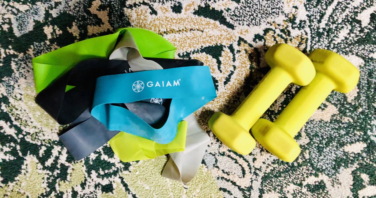 Empowering__All's tweet photo. Completed #MM100 workout 💯 #MeltMix 12.31.19 and right into something completely new and challenging 1.1.20 #BarreBlend — mix of light weights and bands to up the intensity #Welcometo2020 https://t.co/5ZumyInHnh