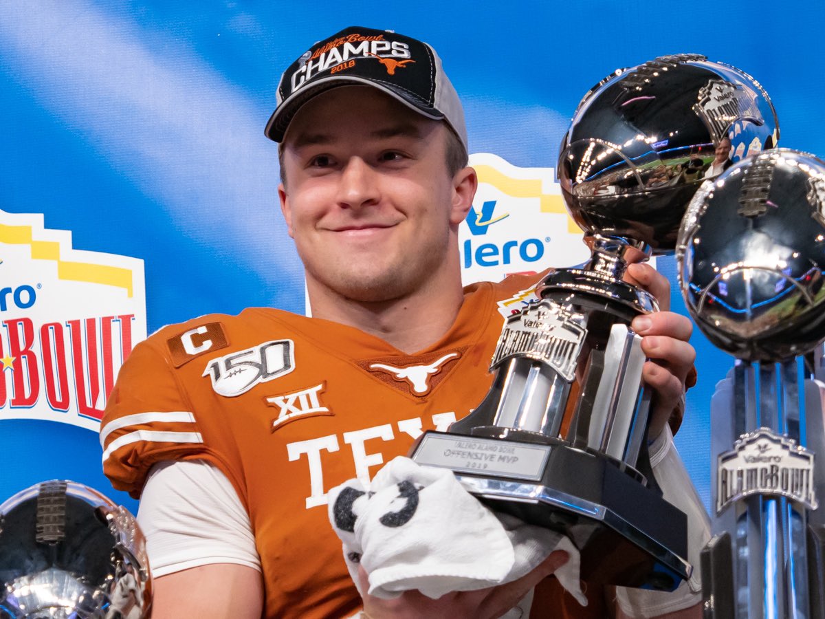 The last Texas football game I got to go to with my Dad was the Alamo Bowl in 2012. I know he was there again with me last night. 

God is great. #AO1