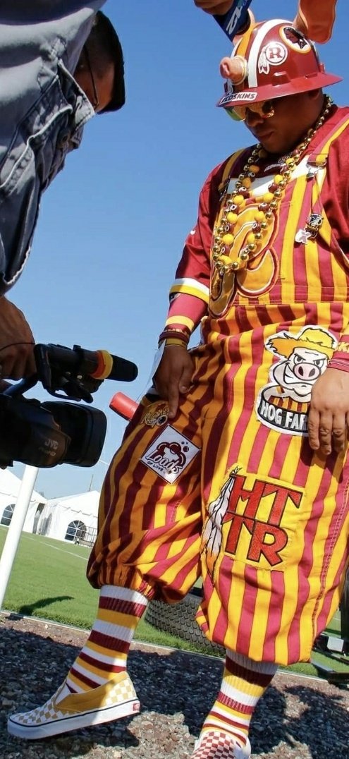 HogfarmerChris's tweet image. ❤Loads of Love❤
Program aims to install laundry facilities in schools to impact children experiencing homelessness or an unstable living situation. 

Support the kids and the cause❗

#WPMOYChallenge Sundberg