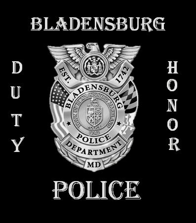 collington_sr's tweet photo. We are extremely proud of @BladensburgPD staff for their strong approach to their duties &amp; dedication shown throughout 2019 to keep the Town of @BladensburgMD a vibrant and safe community to live, work, &amp; visit. In 2020, we're committed to continuing our community partnerships! https://t.co/26MyJ0scrA