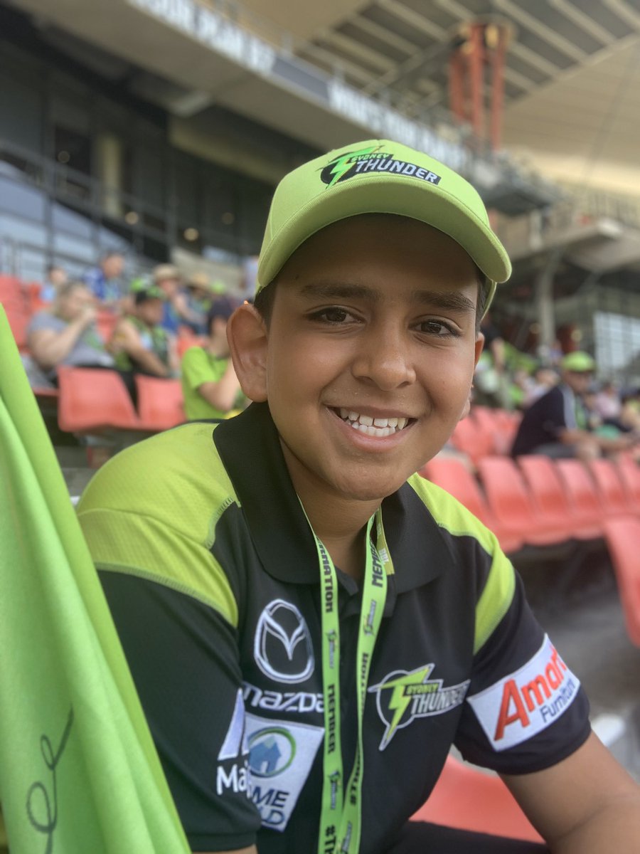 Luwana79's tweet photo. @ThunderBBL #ThunderNation https://t.co/MxmvVBhoDq