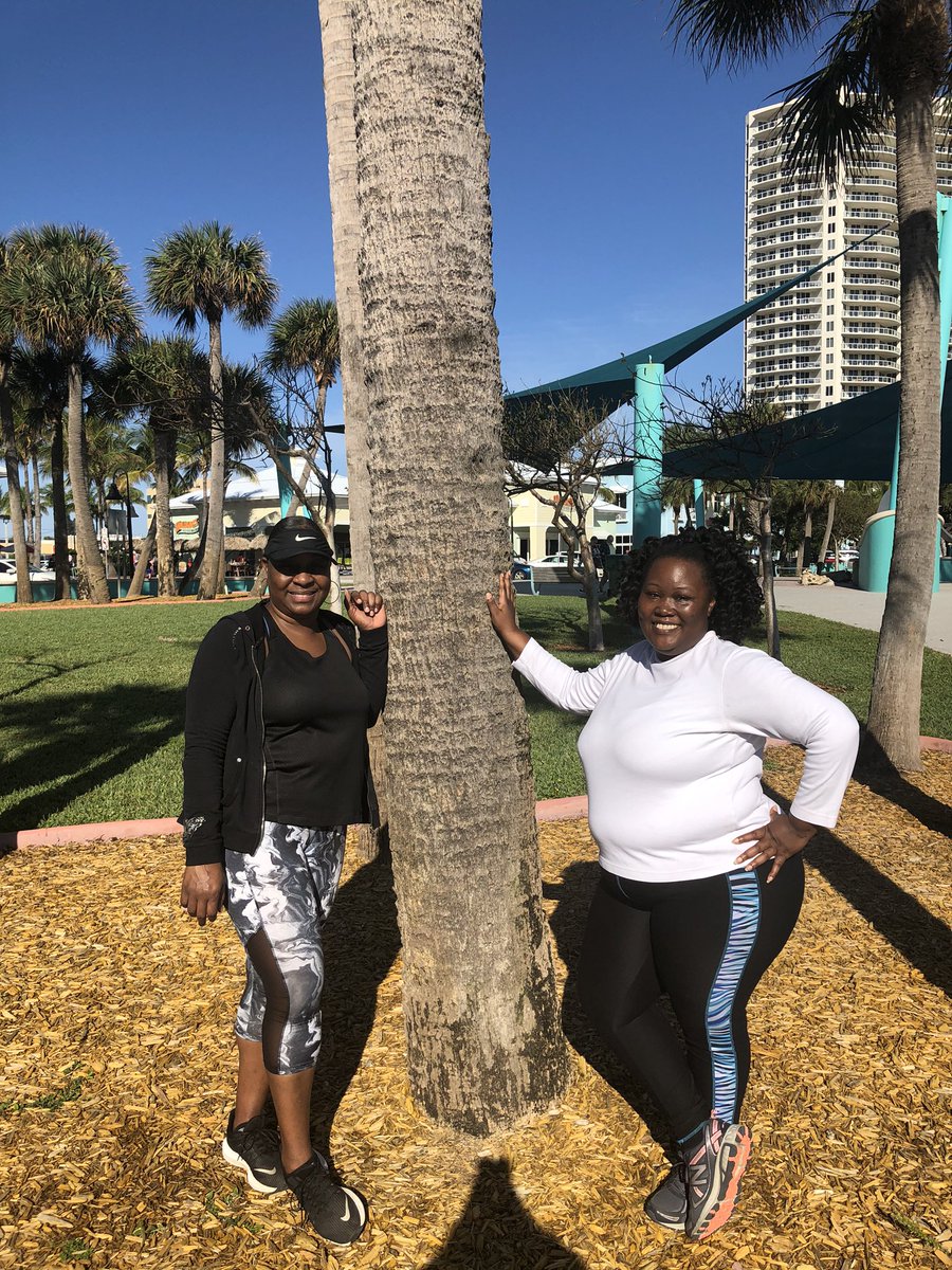 curvyfitchicks's tweet photo. Happy 1st #Curvywomen #WorkoutWednesday of 2020!!!
#trainallyear #curvyfit #beachrun #curvesonthebeach #curvyfitrn https://t.co/KTRaoKXMIY