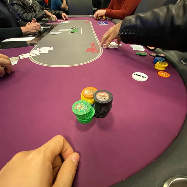 chopin's tweet photo. 元旦から8-game
今はstud hi
#8game #tourney #poker #orleans https://t.co/svgacl50g2 https://t.co/pTDbpqt4lK