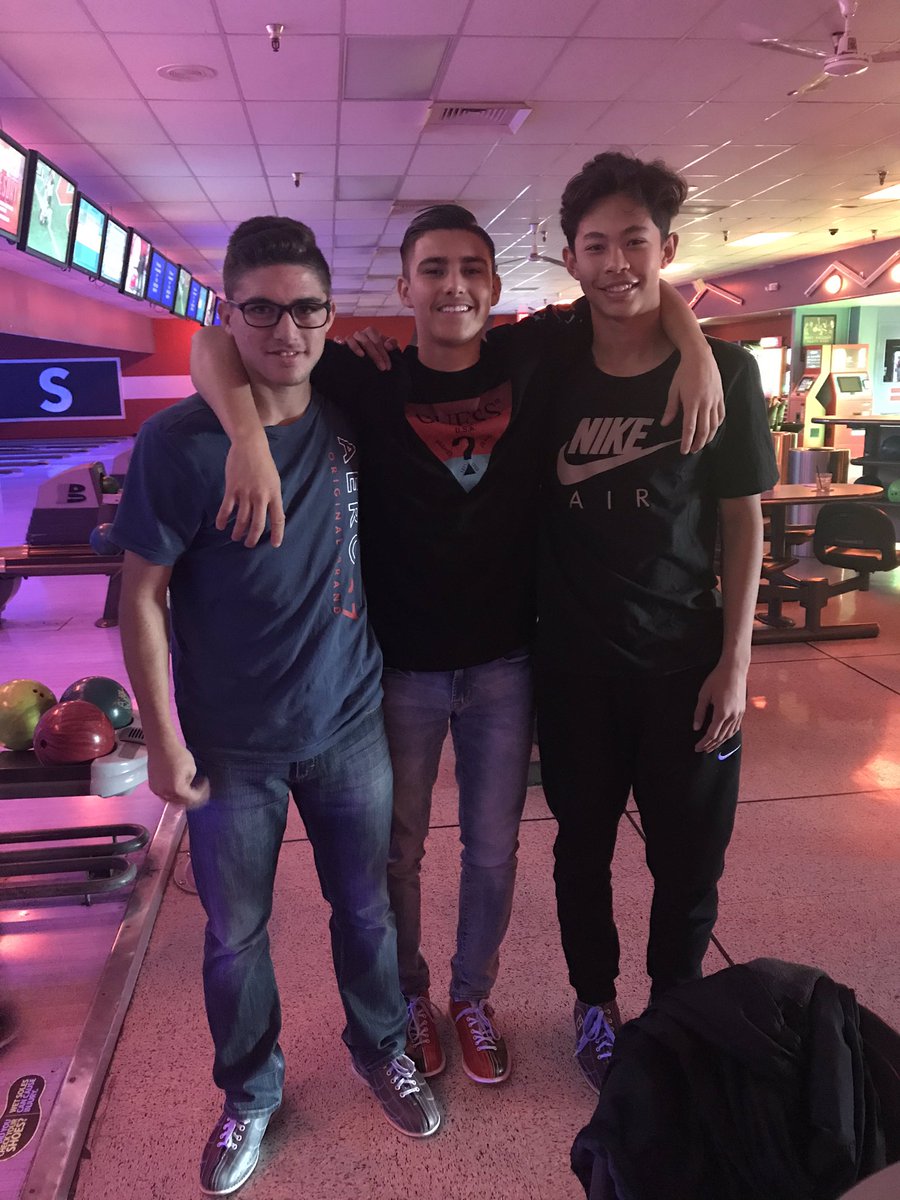 MisssLaurie's tweet photo. Zander with his old teammates this weekend 🖤⚽️ #soccerlife #teammates #ussda #ussoccer #mnufc #mnufcacademy #mls #mlsacademy https://t.co/XZdbzQ57S9