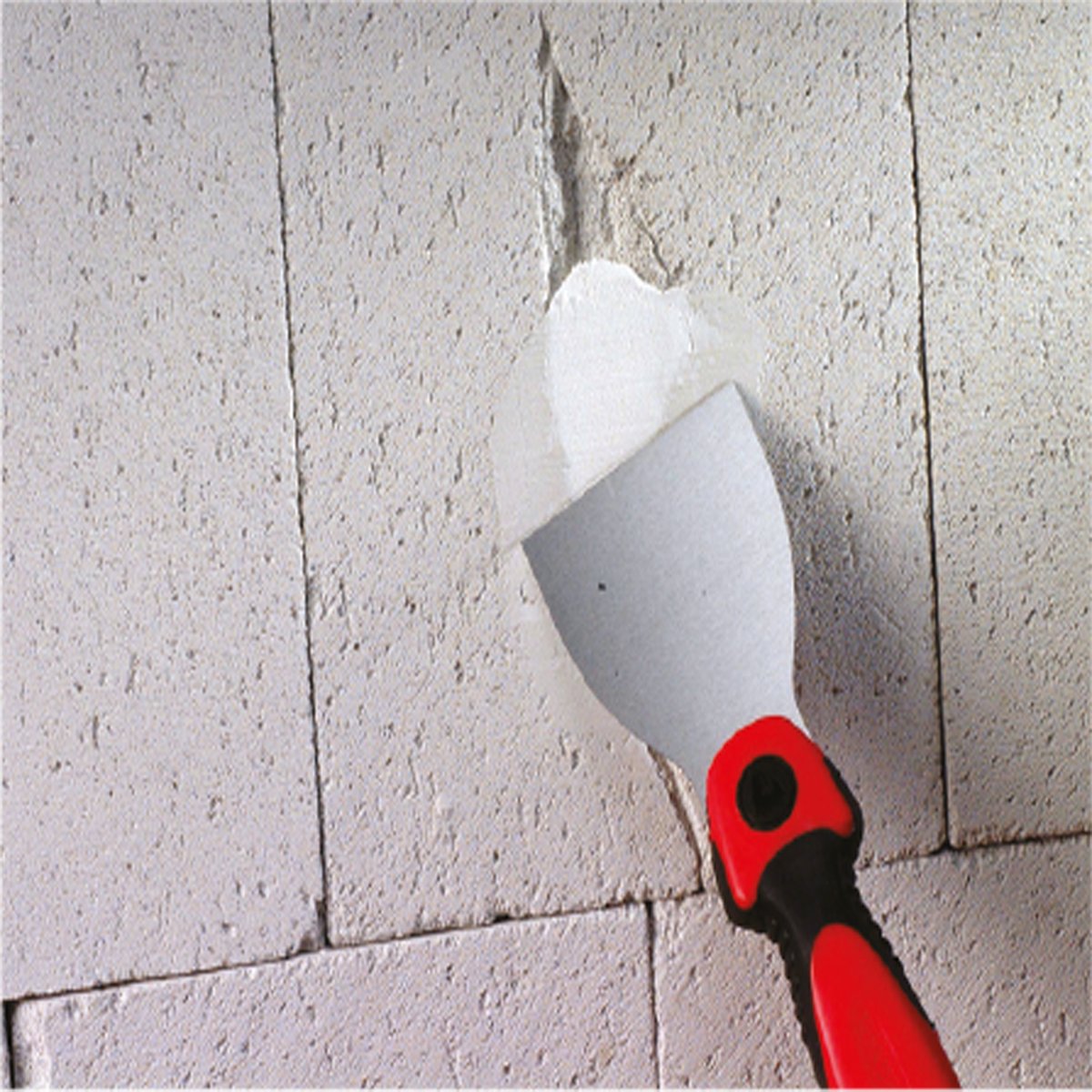 VistapaintNL's tweet photo. Red Devil ONETIME plamuur!
Heb jij #barsten, scheuren of naden die gerepareerd dienen te worden?
De Red Devil ONETIME #Plamuur is een super lichte renovatiepasta. Deze kant-en-klaar renovatiepasta is zeer elastisch en werkt ideaal voor deze problemen!
#stucwerk https://t.co/LdtS3yoMCP