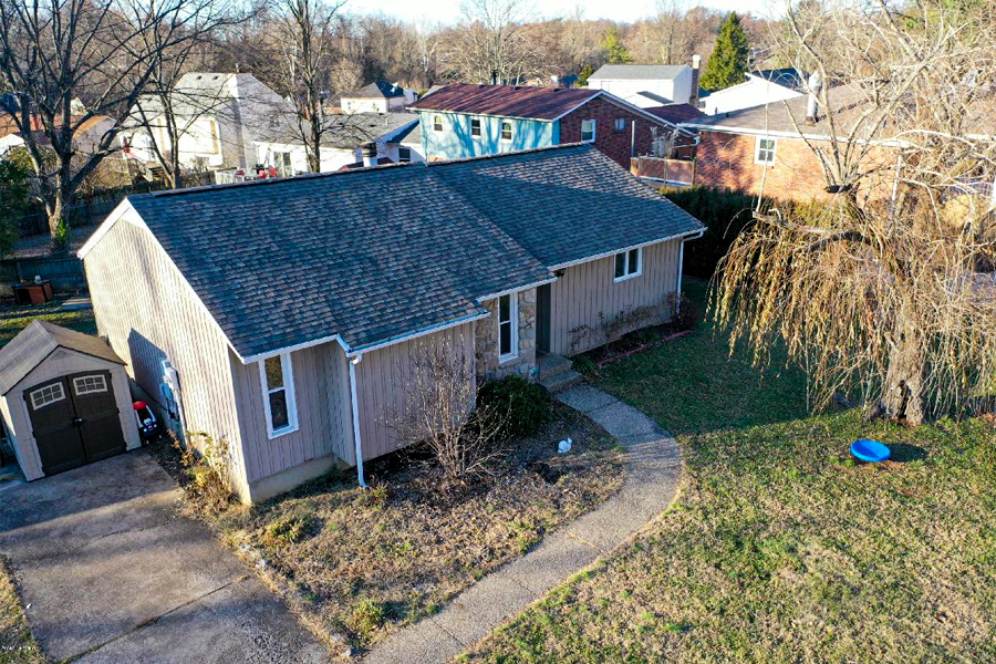 HommatiNetwork's tweet photo. 4402 Taft Ct, Louisville, KY 40299

Experience this house in 3D @ https://t.co/GONlP6BvUH

#Hommati #LouisvilleKyRealtor #KentuckyHomes #RealEstateKY #LouisvilleKYRealEstate #LouisvilleKYRealtor https://t.co/1KZ4ypL6d0