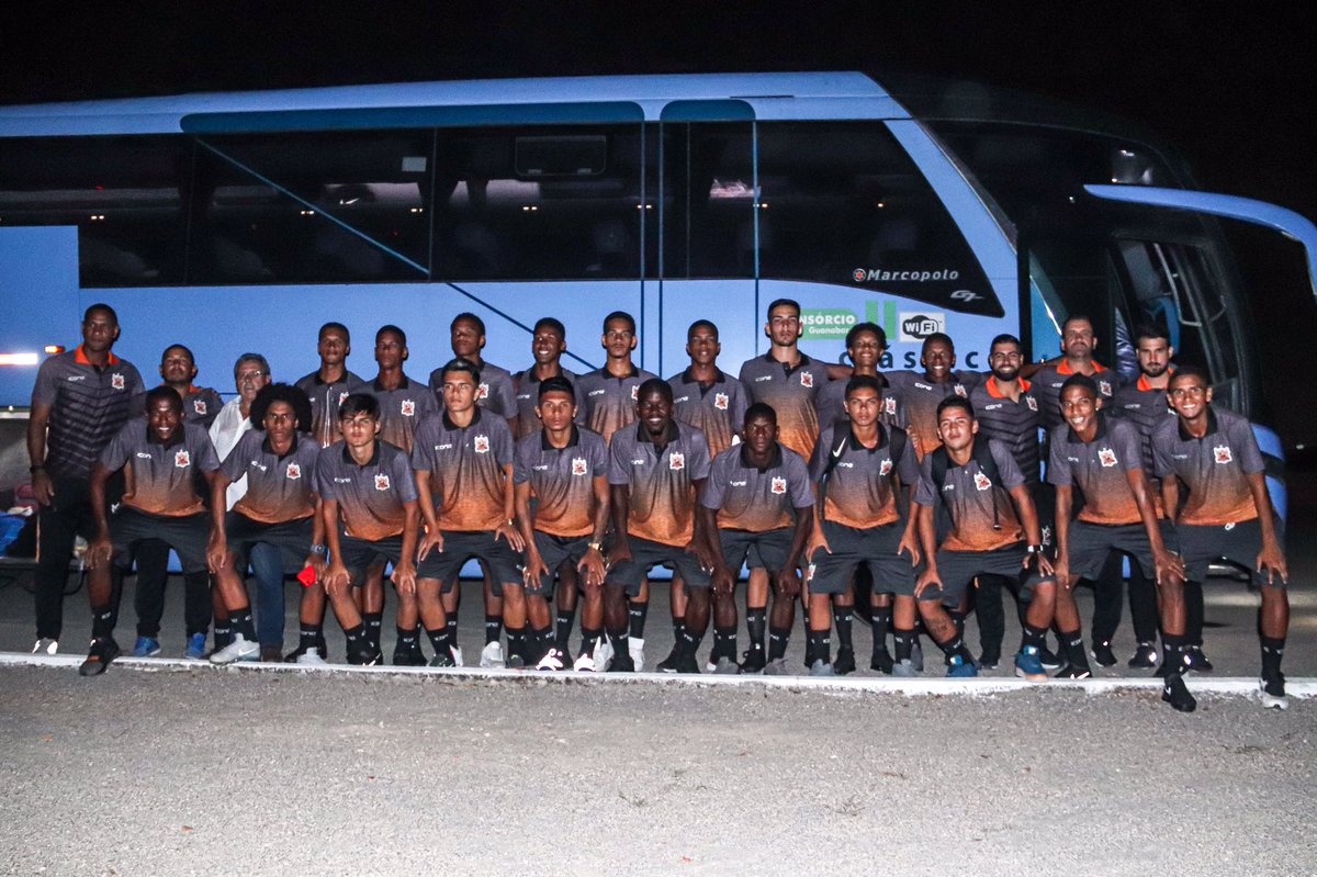 oficialnifc's tweet photo. Partiu São Paulo! Nossos #frutosdaterra do sub-20 embarcaram na noite desta quarta-feira feira, rumo a Bálsamo, município que abrigará o Nova Iguaçu na Copa São Paulo de Juniores. Vamos com tudo, rapaziada! 🍊🍊🍊
-
📷: Vitor Melo/Nova Iguaçu FC https://t.co/KPOEr2uI0i