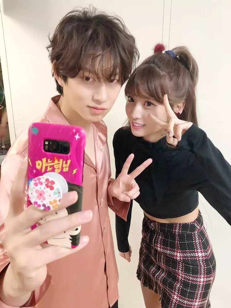 baifernyuda's tweet photo. แก คือจิงน่ารักน่ะ ทั้ง2คนวางตัวดี เริ่มจากสนิทกันแบบพี่น้อง แล้วค่อยสนิทกันมากขึ้นจนเป็นแฟน โมเม้นน่ารักของทั้งคู่ เราว่ามันลงตัวน่ะ ไม่ติดไม่ขัดเลย  #Dispacth https://t.co/cBFdQ4qte3
