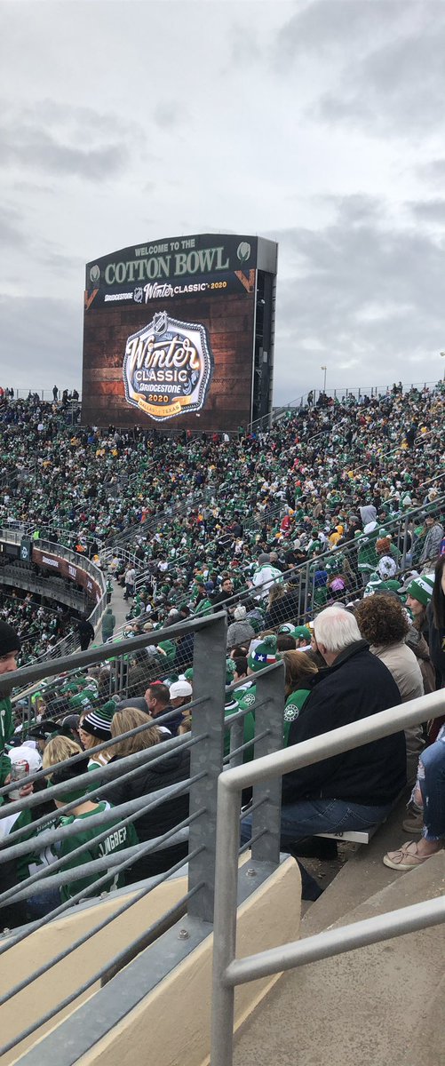 Pez1865's tweet photo. Crowd management was a bit of an issue, but for a once in a lifetime event, it was a pretty amazing experience. #WinterClassic  #GoStars https://t.co/D3yZgrZIyr
