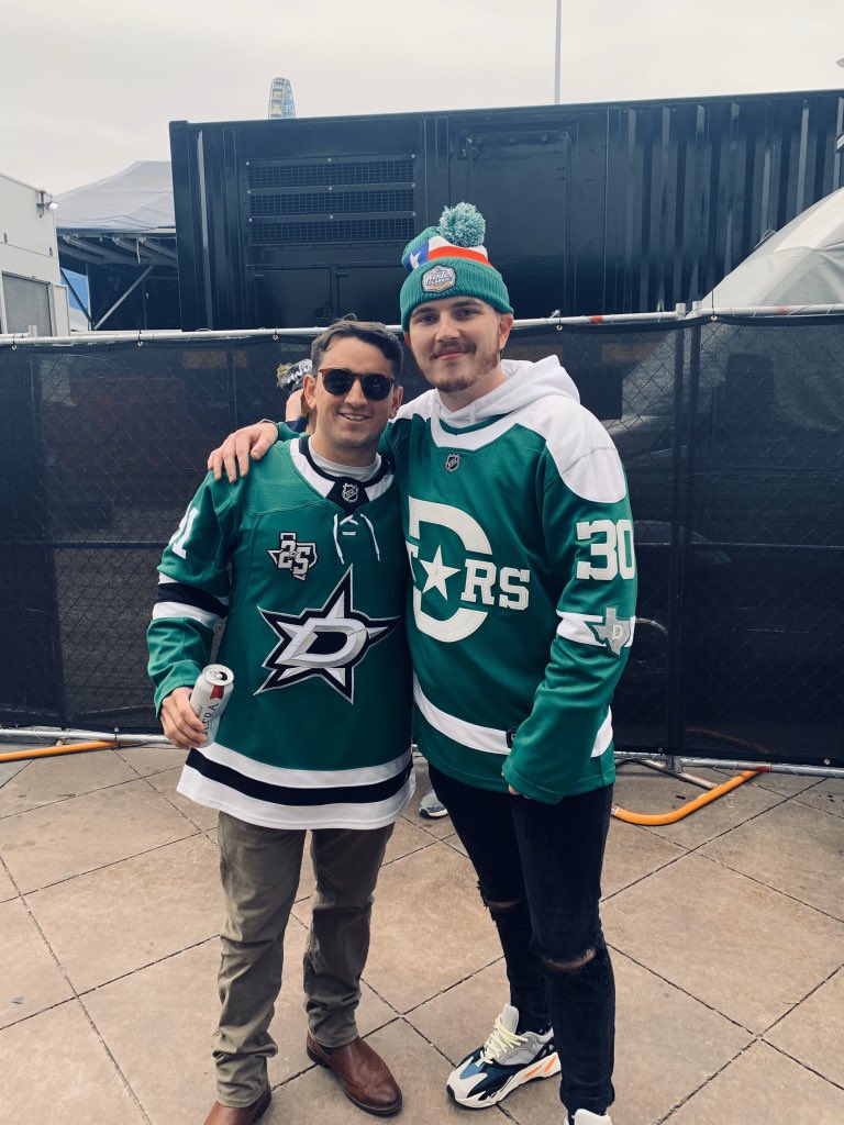 _cmoss's tweet photo. Stars win!!! Imagine being 6th in the division... couldn’t be us!!! #LetGoStars #WinterClassic2020 https://t.co/BN674dVqze