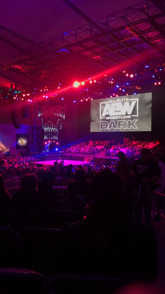 vavae87's tweet photo. Ready for another great night of wrestling!! #AEWDynamite #AEWJacksonville https://t.co/iK2SXE0i5A