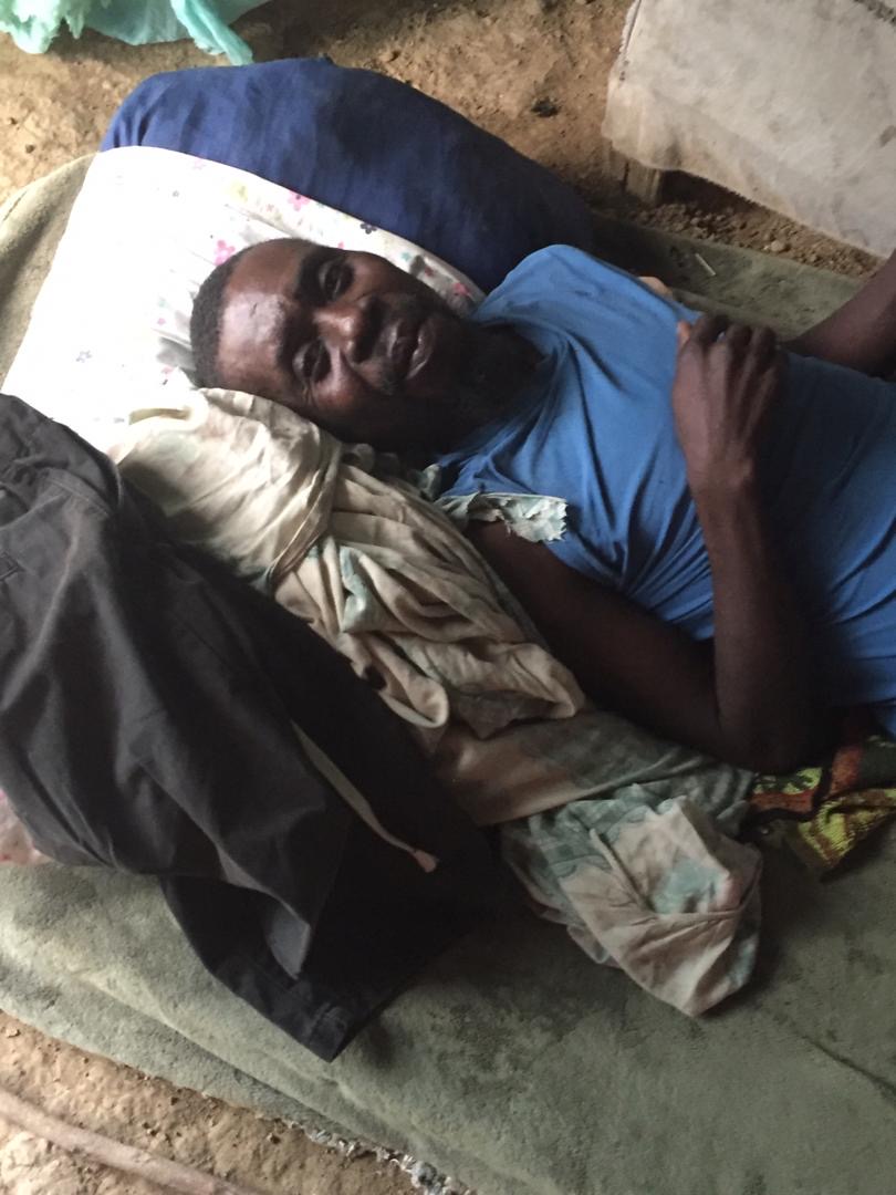 StandHaitiProject tweet media