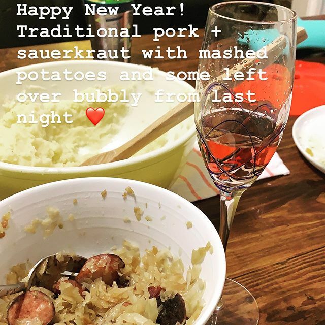 BrittHaidetDPT's tweet photo. Happy New Year! I love traditions and especially ones that involve food 😍. I hope you had a wonderful holiday season and new year celebration, how ever that looks for you. I’m excited for all this year and new decade will bring. And yes, I’ll def be … https://t.co/MvBNDYFCZc https://t.co/wjGNpOKwWL