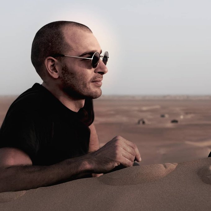 Waiting the sunset in Zagora - Sahara desert!  Amazing experience with @Danikamoritube #ThursdayThoughts<a href="/tag/throwbackthursday"class="tags"><span>#throwbackthursday</span></a><a href="/tag/thursdaythoughts"class="tags"><span>#thursdaythoughts</span></a><a href="/tag/thursda"class="tags"><span>#thursda</span></a>