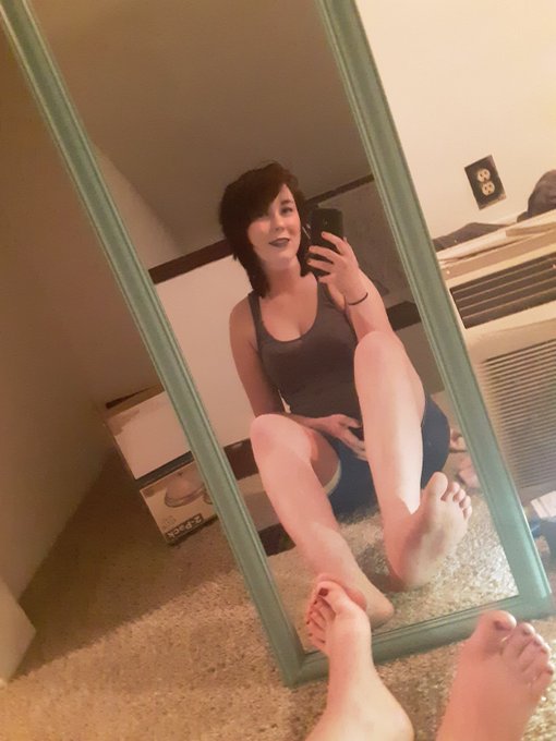 In the midst of filming ! Its gunna be a late night ;p https://t.co/RySGFgJ2Gh<a href="/tag/feet"class="tags"><span>#feet</span></a><a href="/tag/doubletrouble"class="tags"><span>#doubletrouble</span></a><a href="/tag/feetfettish"class="tags"><span>#feetfettish</span></a><a href="/tag/sexysoles"class="tags"><span>#sexysoles</span></a><a href="/tag/perverts"class="tags"><span>#perverts</span></a>