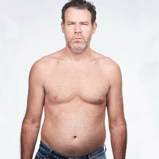 peter_hurley's tweet photo. Well here it is! The physique I’m runnin with going into 2020. Weighed in at 209.9 lbs early this morning & am going for 185 lbs by March 15th. The @headshotcrew fitness challenge is on! #abalert coming soon. Who’s with me? #linkinbio https://t.co/30cz6qgPdm https://t.co/fNbnEqwyEy