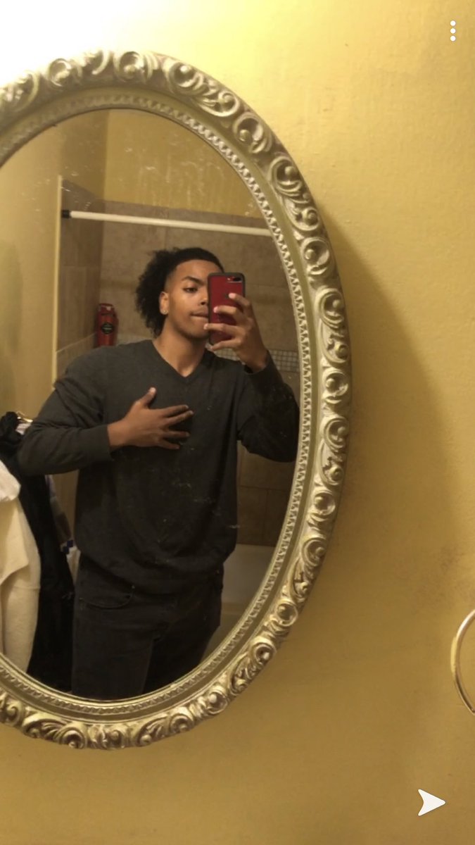 NoahBelete's tweet photo. Today marks 2 years of discipline and hard work. I thank the lord daily! 💪🏽

315lbs-190lbs. https://t.co/R6Fb2ztv6E