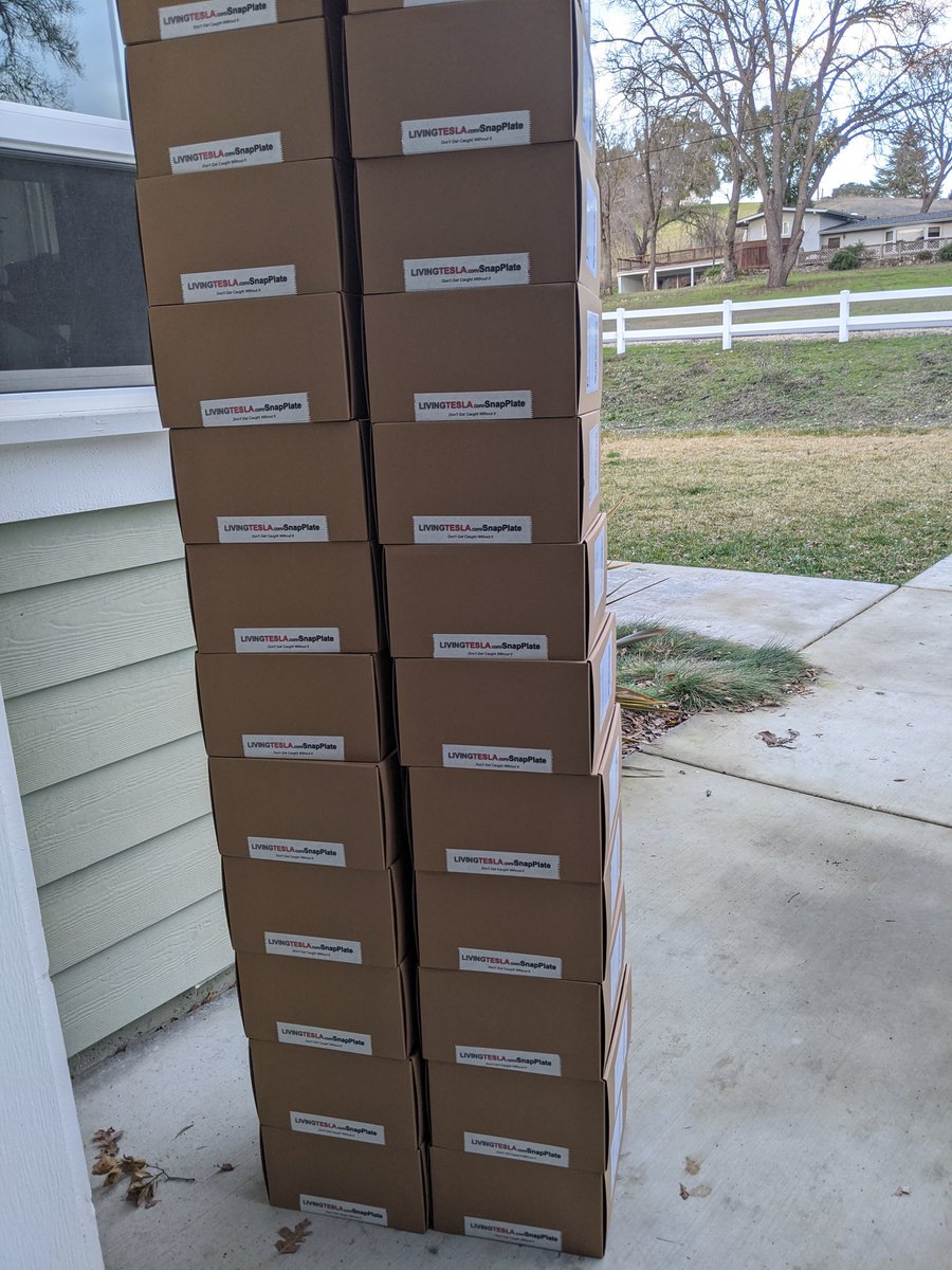 EveryAmp's tweet photo. Backorders filled. Thanks for you patience. Santa did a number on us. 🙏
https://t.co/sNBVOQwqPQ
#Model3 #Tesla #SnapPlate #Model3Accessories #Model3Mod https://t.co/G7sHEqC7Np