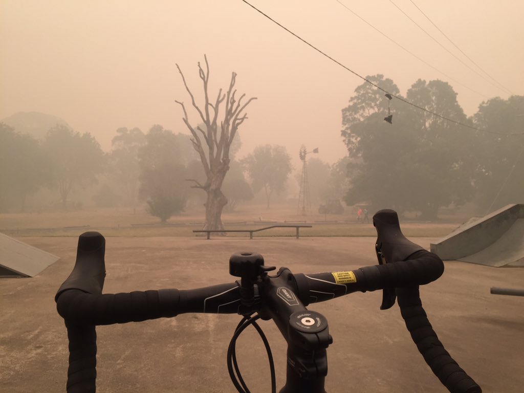 Lachieg1011's tweet photo. #mallacoota #bushfiresNSW #bushfires #AustraliaBurning #ausfires https://t.co/Y1oVQwfFmC