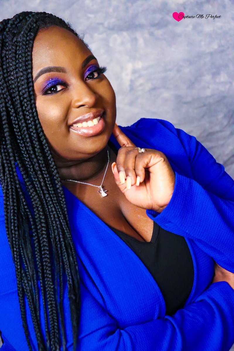 CaptureMePerfec's tweet image. Book us for all your photography needs! #capture #me #perfect #Detroit #Photographer #headshots