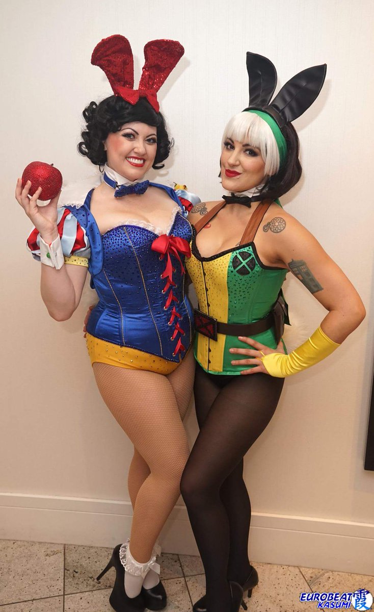 jlinkage's tweet photo. Happy New Year and Extra #WCW Love to @jessiepridemore @MsBernadetteB @MissChrissyLyn @BirdsOfPlay @OfficialNMJ 
Follow them!! 😍🎉🥂☺️ https://t.co/FEEjQNTibE