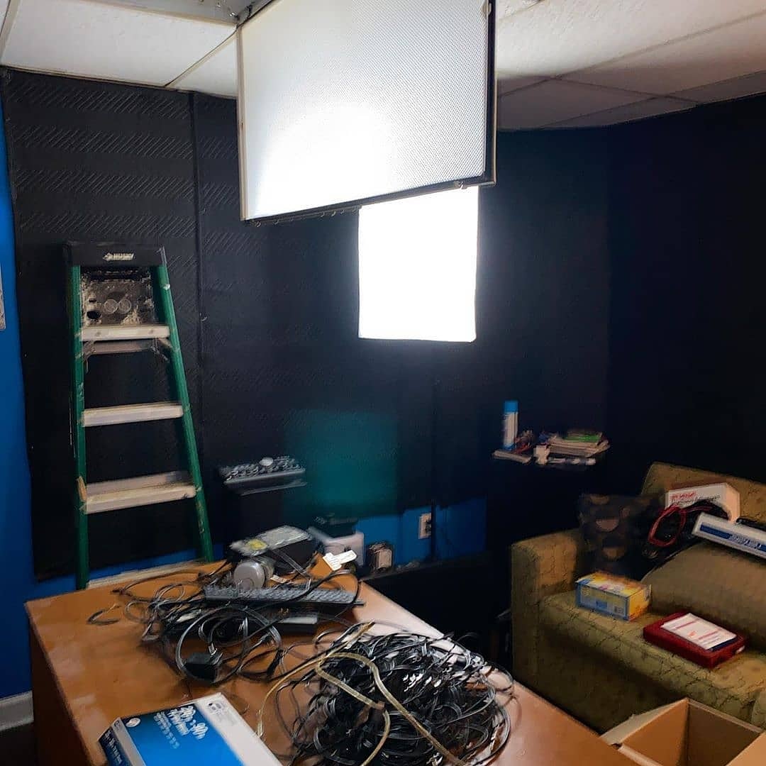 grindfactoryatl's tweet photo. 👀 #newvibes #rp da #Boss @KTEK29 || New year new look... #GrindFactoryATL #GTRadioATL #GFthelabel https://t.co/xDdyG1lRyC #lockin #studio #atlanta #EastPoint #lab #distribution #streams #licensing #beats #music #CollegePark #flow #lyricists #Producers #rappers #singers https://t.co/6jDVNiKuAa