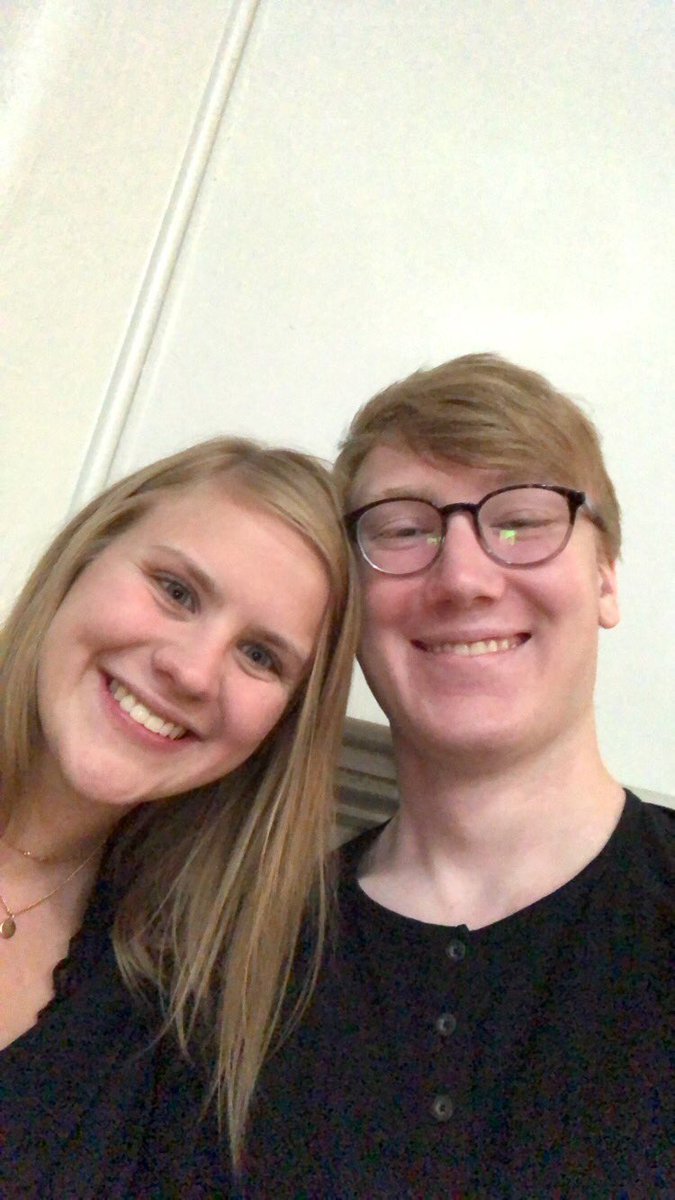 EBronni's tweet photo. 3 years of you putting up with me not ever knowing what’s going on 💙💙 I love you https://t.co/e0BddiaSKu