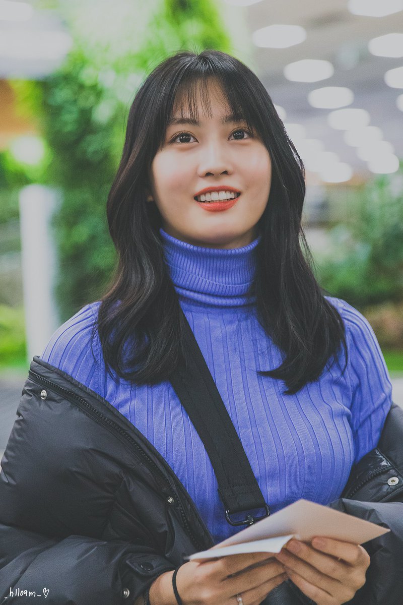 _h1109m_'s tweet photo. 혹시 이걸 볼지도 모르니..
니가 행복하길 바라는 나
언제나 네 편에 있다는 걸
모모야 알죠? ☺️

모모야 니가 행복하면 돼요 진짜 진짜 ❤️

오늘도 잘 쉬고 화이팅 🧸

After all is said and done, your happiness matters the most to me 🥰

#트와이스 ⁠#모모 #TWICE ⁠#MOMO #トゥワイス #モモ https://t.co/ndB6wCl2Jf