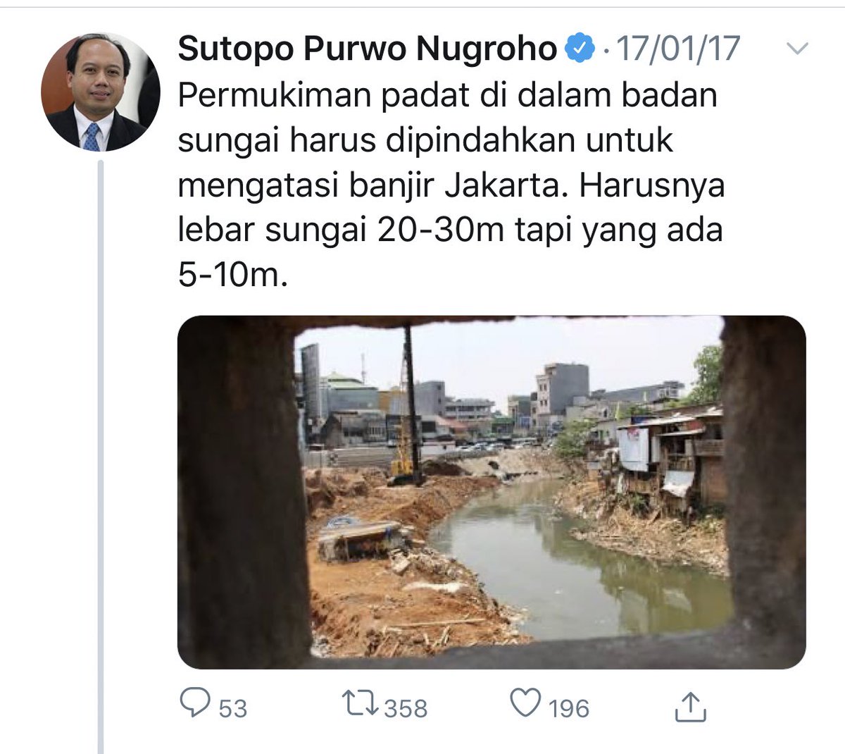 kangdede78's tweet photo. Walaupun ini mungkin hanya kebtln semata, namun semua pengguna Medsos tau sosok Alm.@Sutopo_PN, beliau sdh memprediksi #banjir2020 

Pesan baik dari almarhum untuk pemangku kepentingan di Pemprov @DKIJakarta &amp; @aniesbaswedan https://t.co/ummaOnoCep