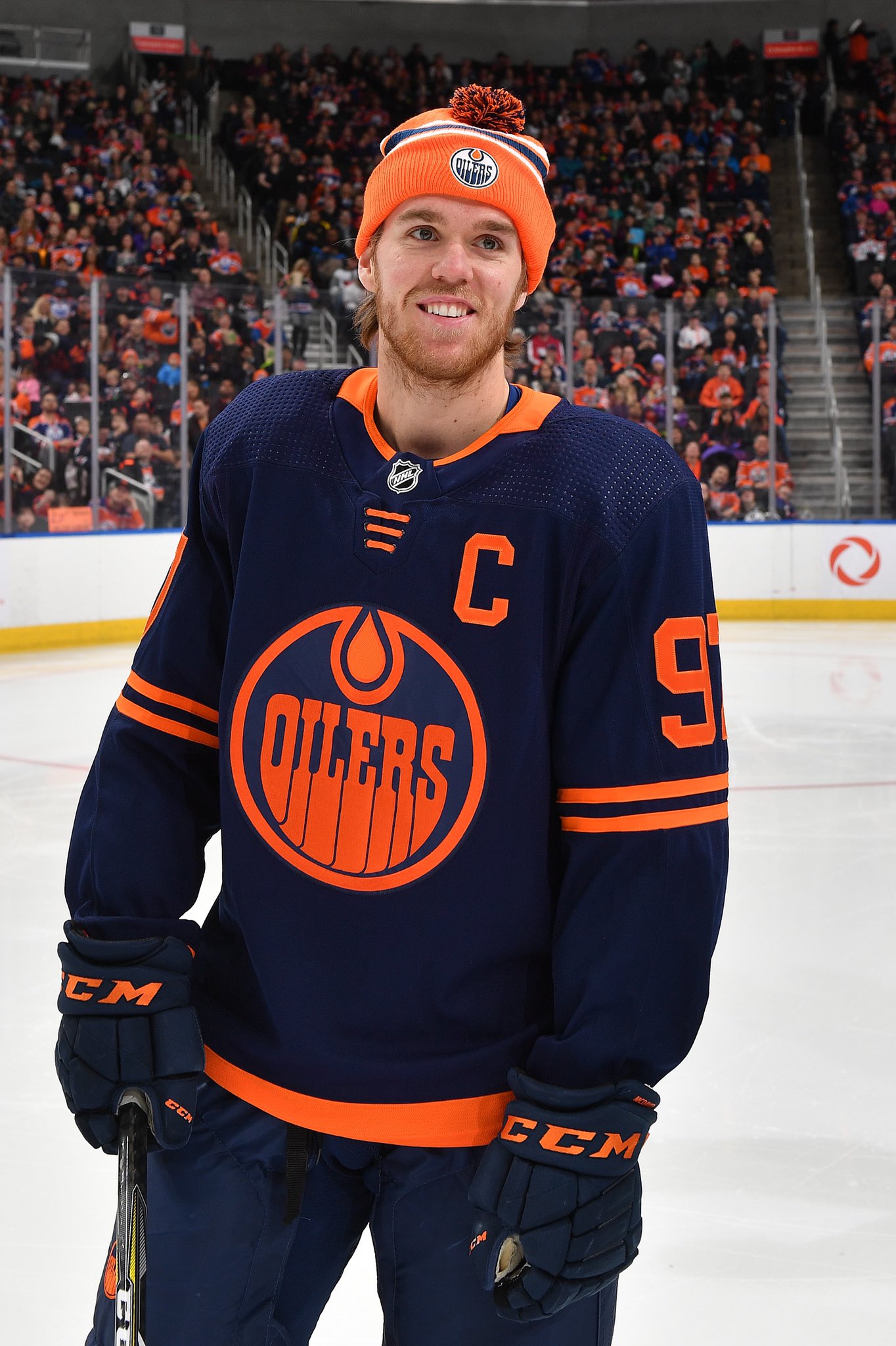 Connor McDavid on Twitter: "Happy New Year! https://t.co/8AlhN5tVW4" / Twitter