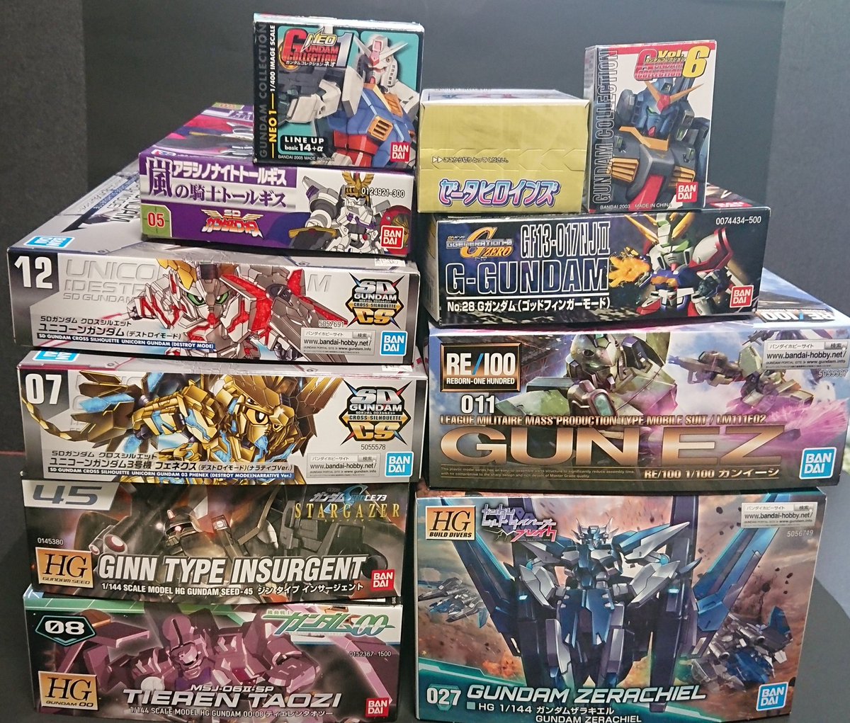 Rx Koji 札幌オーム模型のガンプラ福袋 をゲットしに行ってきました 開封中身は 売れ残り物 苦笑 今時ガンコレとか売ってるんだ でもまぁ 福袋は開けるまでが 楽しみなんでそういう気分を 味わえて良かったです 後は昨日ゲットした初売り品 ですね