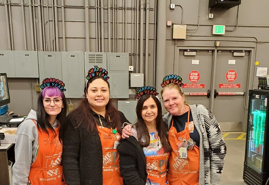 2014medrano's tweet photo. New Year's Celebration at #TeamG3! Nobody has more fun at work than this crew! #happynewyear2020 #2020 #GreatStart at #HomeDepot #D130Driven @OrangeLiving10 https://t.co/cmA1jIdHh1
