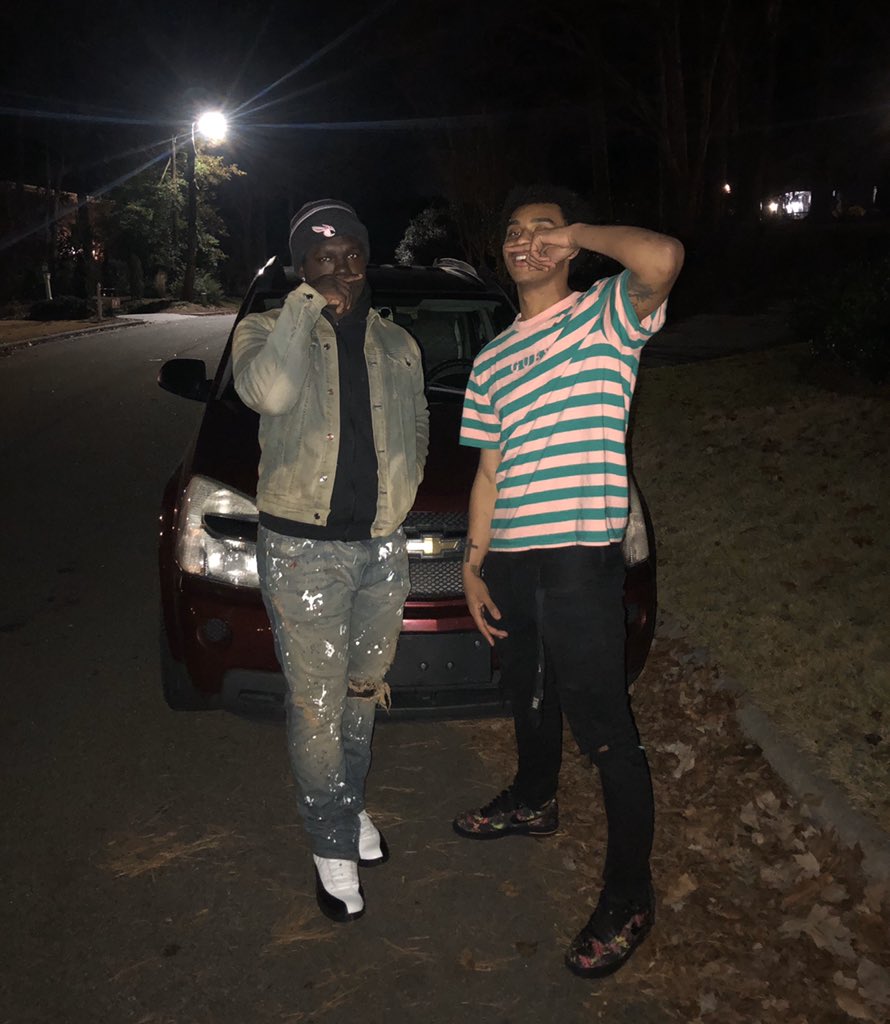 caa1eb's tweet photo. lowkey been keepin it classy, coulda been out here doin em nasty🥱🥱 https://t.co/Wq99apbo5D