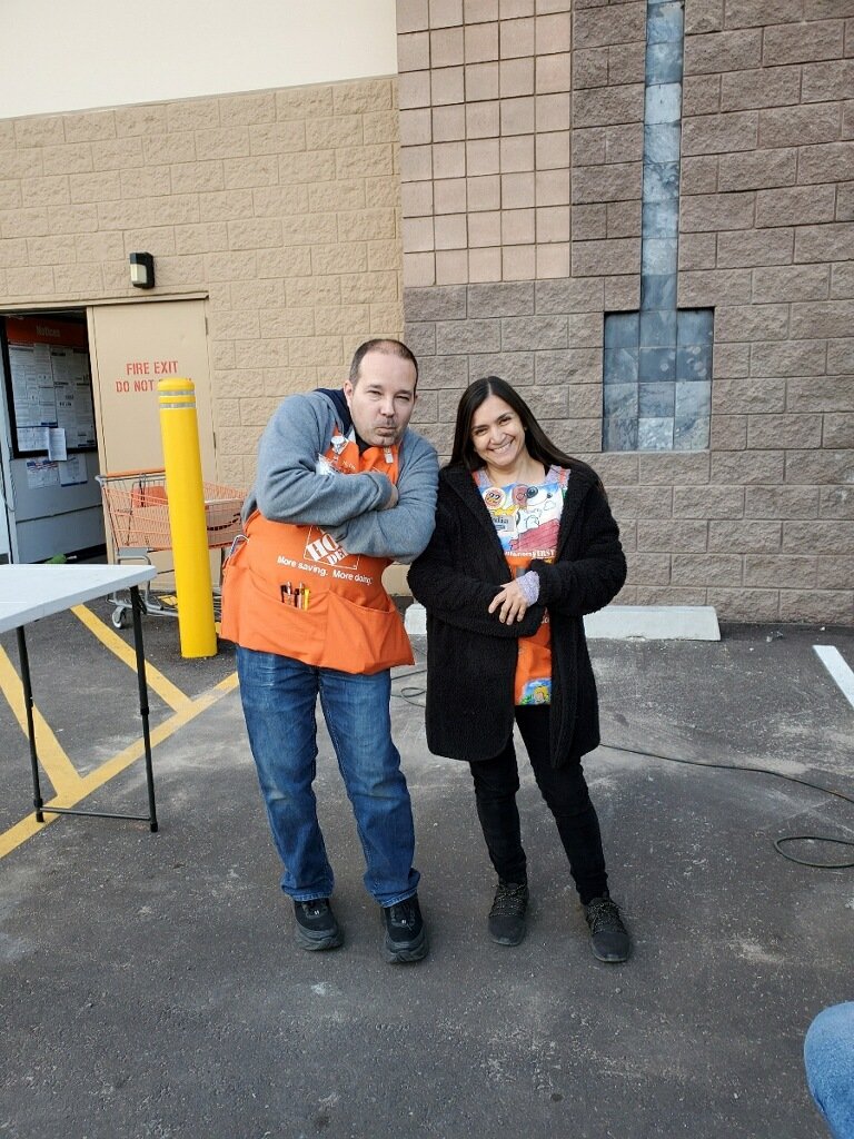 2014medrano's tweet photo. Did I mentioned we had #DONsWorldFamousChicken! Yup, Don made his creation yet again... Back by popular demand! Thank you Don! #D130Driven #2020Celebration #HappyNew2020 #HappyNewYear #TeamG3 @OrangeLiving10 https://t.co/INJO5vjwtV