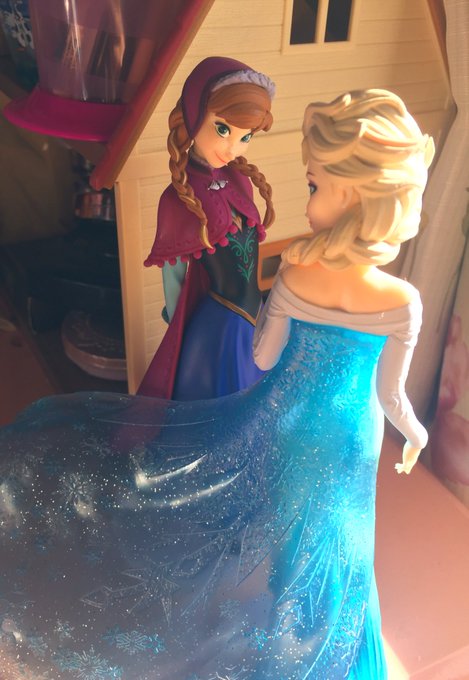 エルサ 高画質 のtwitterイラスト検索結果 古い順