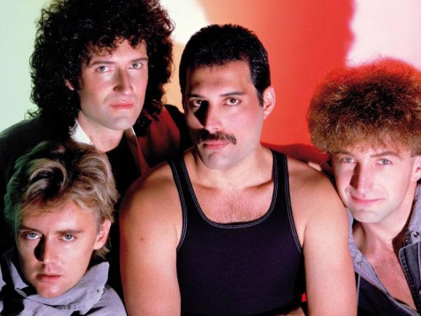 I've spent the last week all encompassed in everything Queen. I'm in love. I've always loved the hits, but I've been diving deep into the full discography and am totally blown away. I feel like it's a whole world that I didn't know existed, and it's utterly enchanting.