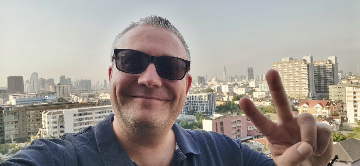 Backpacking24's tweet photo. Einen sonnigen guten Morgen ihr lieben. Heute erkunde ich mal die Gegend.
#bangkok #thailand #Weltreise https://t.co/aMKsNrCDV0