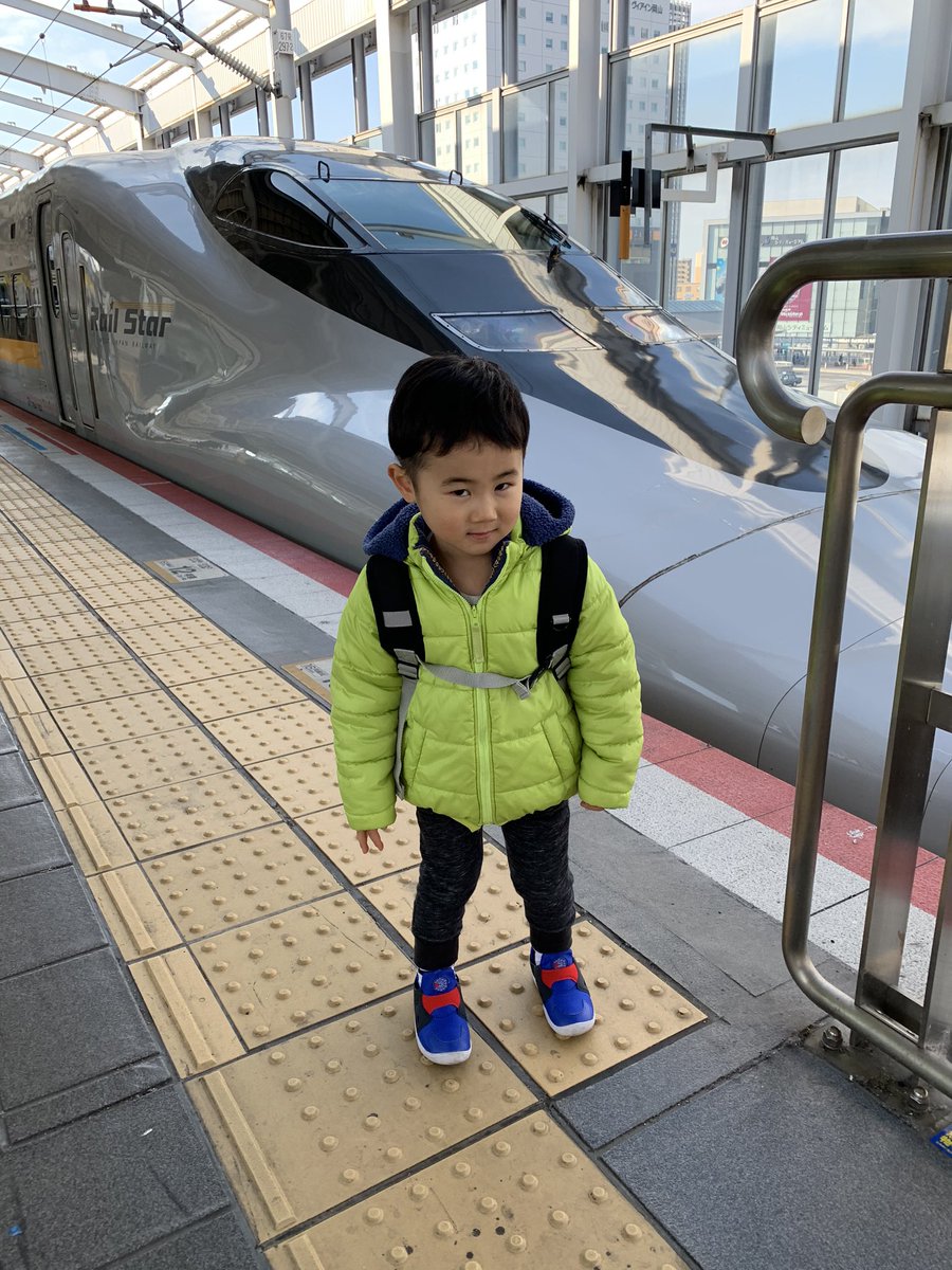 chan_matsuu's tweet photo. 正月らしいことをしました。
岡山へ帰省しました。
息子、成長しました。
#シンカリオン #いつもシンカリオン# https://t.co/MdLRGYTdDC