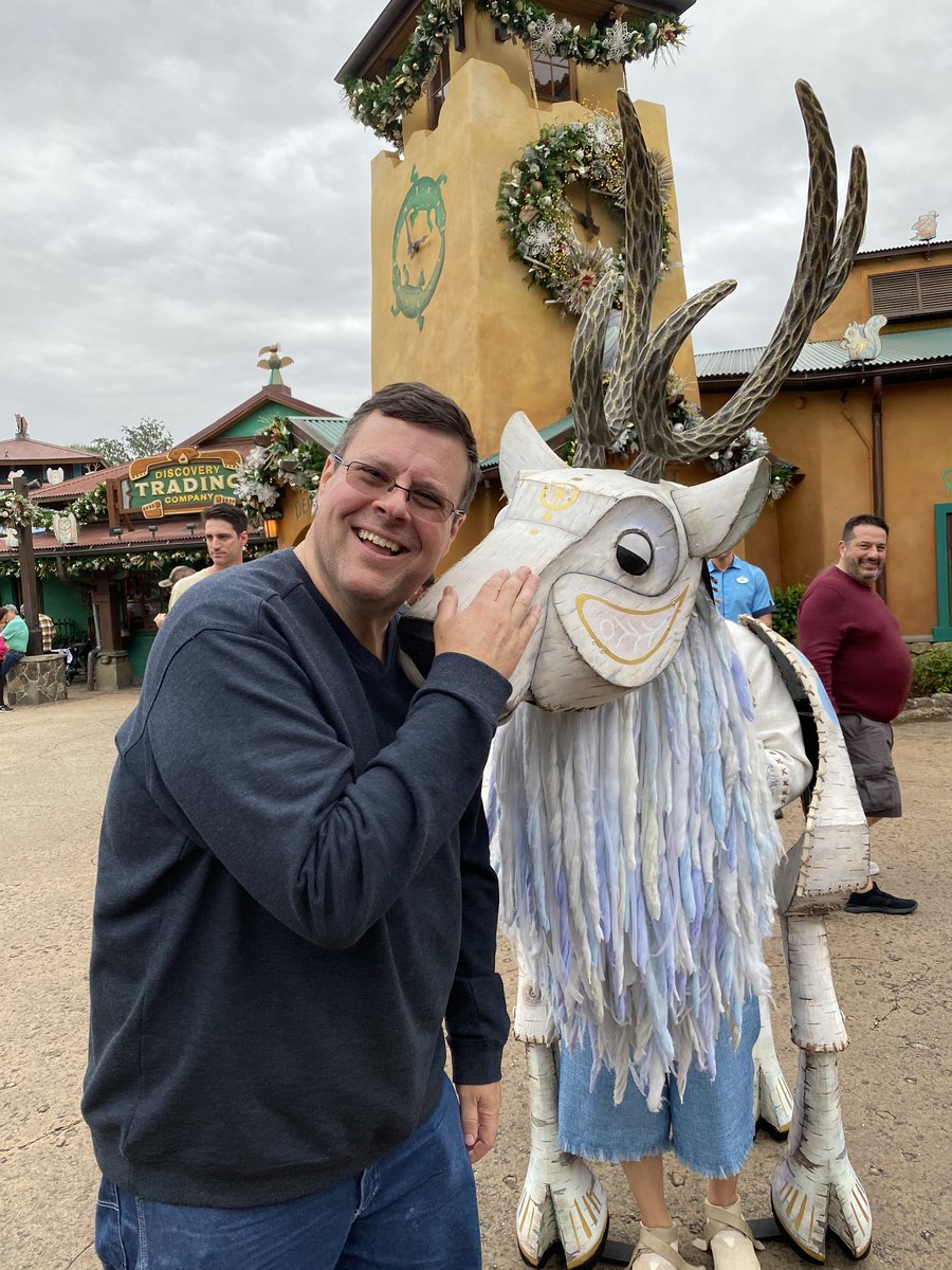 gregoryhgrayson's tweet photo. Wishing you and your loved ones a tremendously positive and progressive 2020 ahead! https://t.co/Y5QKyN2WSt