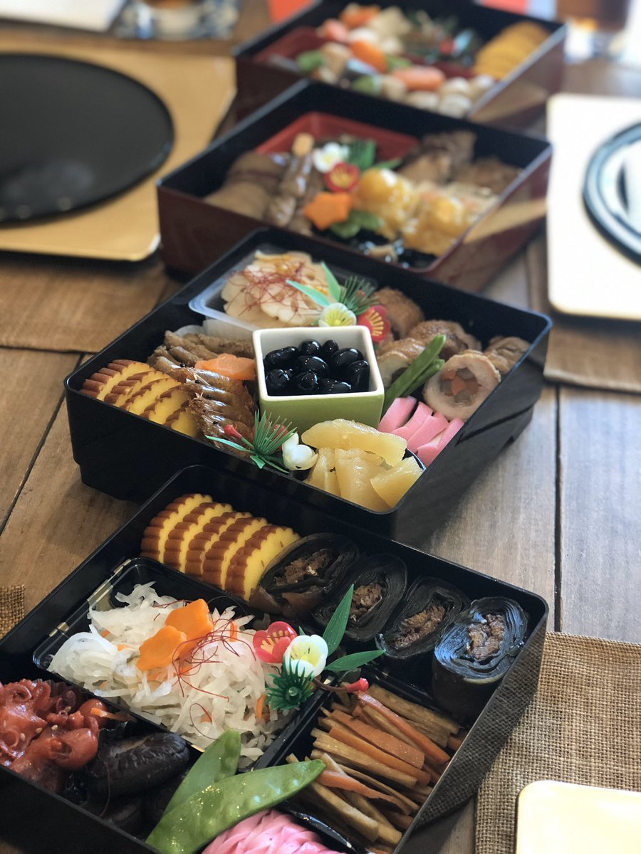 KitchenMika's tweet photo. Happy New Year🎉 This is how Japanese celebrate the New Year Day. I cooked these traditional New Year dishes called Osechi. Each of dishes has a meaning in welcoming the New Year. #NewYearsDay #japanesefood #osechi #Traditional #foods https://t.co/d28bXPxEyk